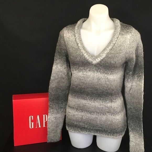 New Gap   - Picture 1 of 4